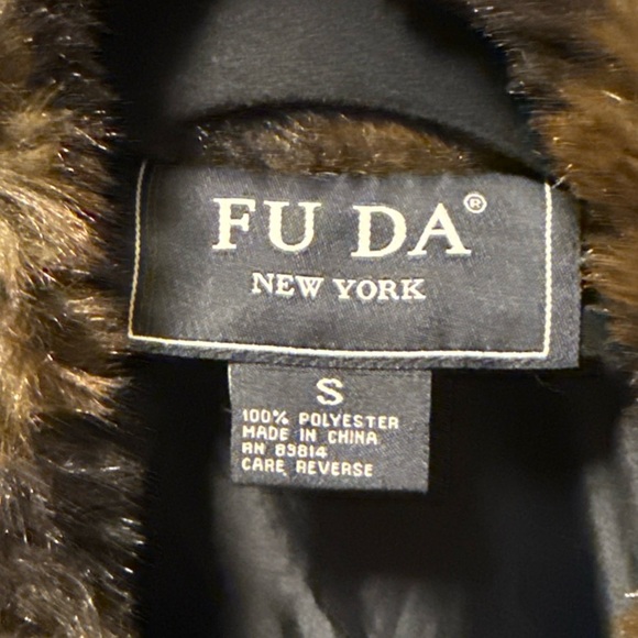 FUDA New York  Women’s Fur Trim Jacket Size S Black Button Pockets EUC - Picture 4 of 11